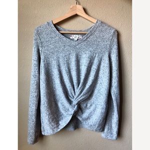 Twist Long Sleeve V Neck Top